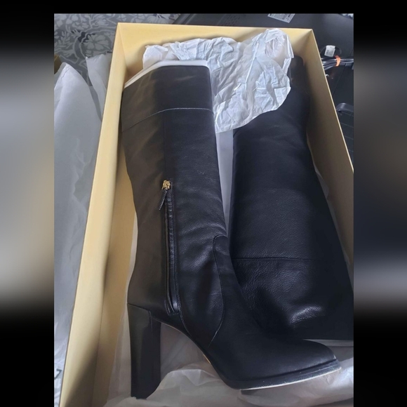 Michael kors high boots - Picture 2 of 4